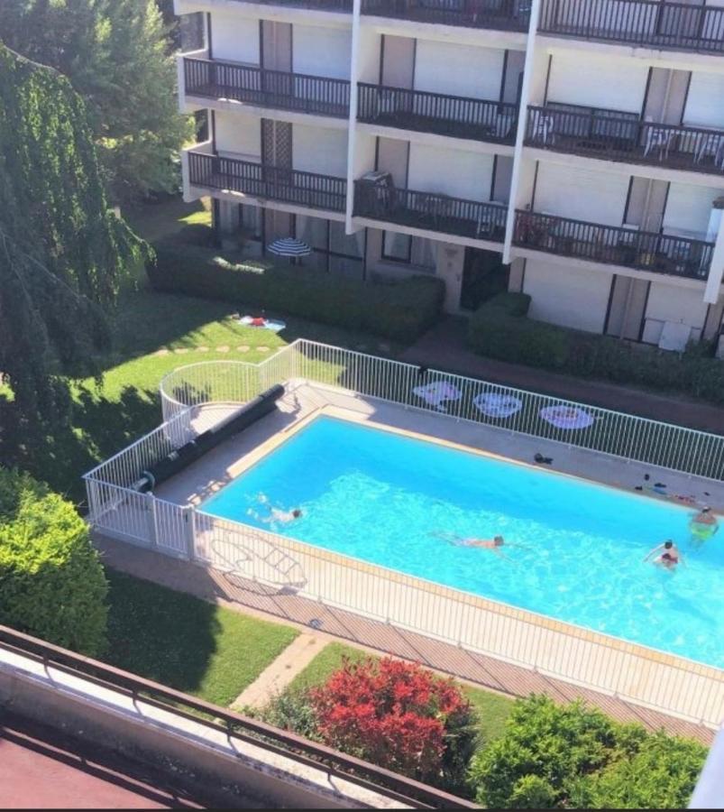 Апартаменты Le Cosy Avec Piscine, Balcon Et Parking Трувиль-сюр-Мер Экстерьер фото